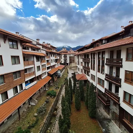 Snow Peak Todorka And Vihren /next To The Lift/ 7 Persons/ Banszko