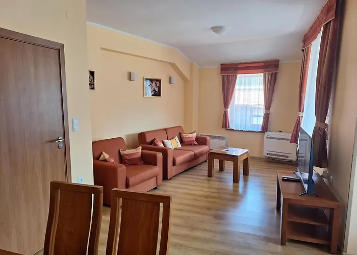 Snow Peak Todorka And Vihren /next To The Lift/ 7 Persons/ *